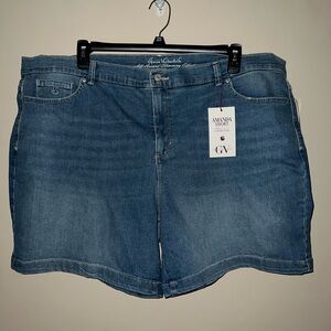 Gloria Vanderbilt Slimming Effect Denim Shorts - 22W - NWT